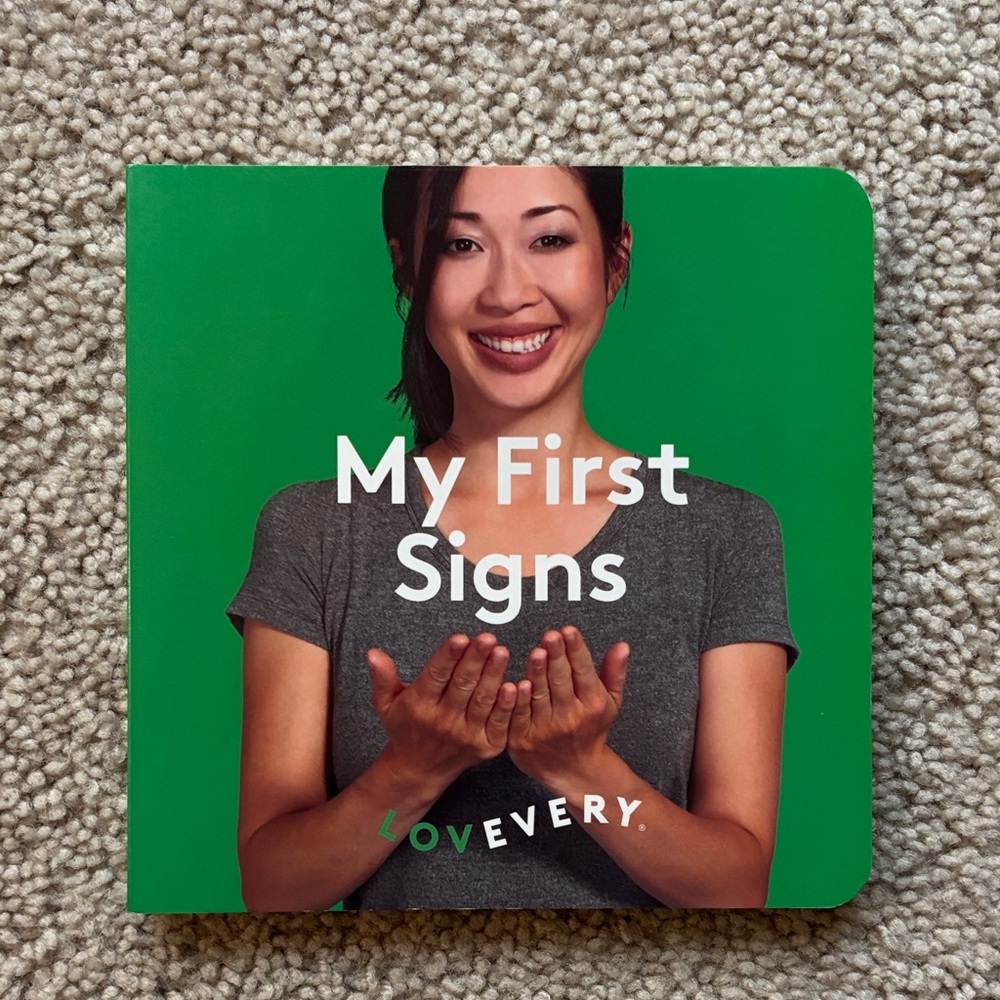 Lovevery My First Signs Book
